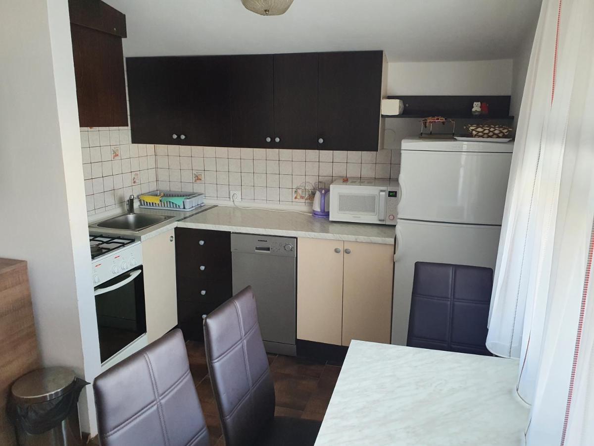 Apartmani Deak Vir Ngoại thất bức ảnh