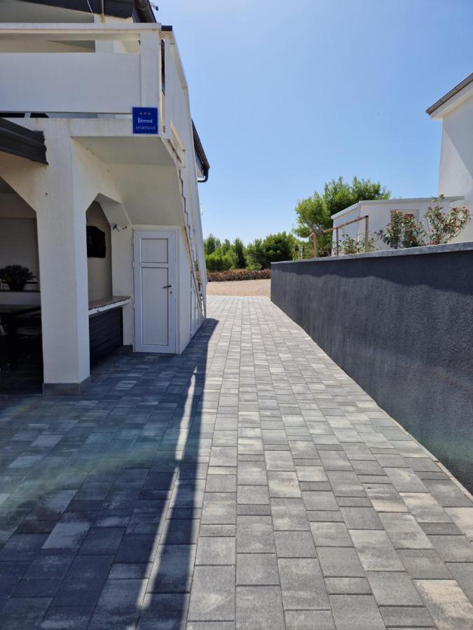 Apartmani Deak Vir Ngoại thất bức ảnh