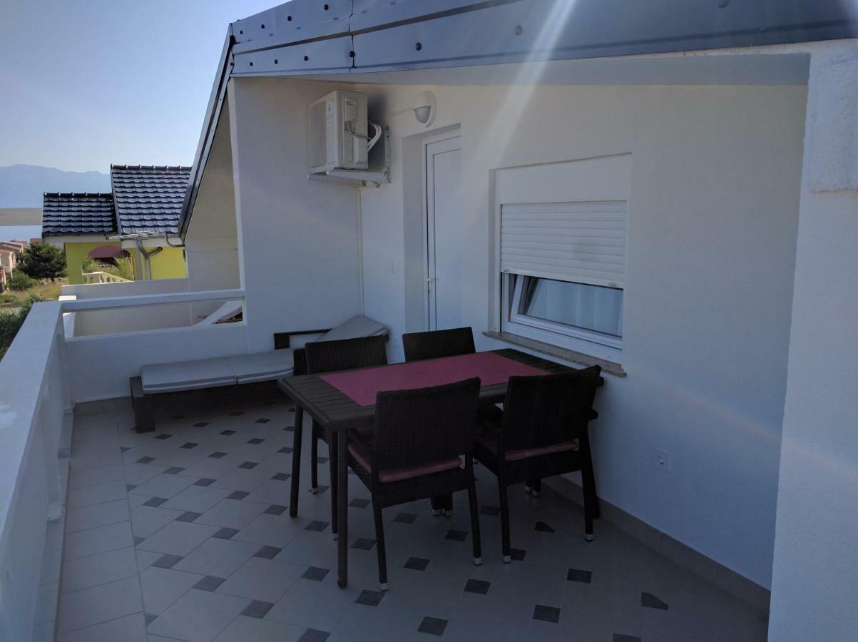 Apartmani Deak Vir Ngoại thất bức ảnh